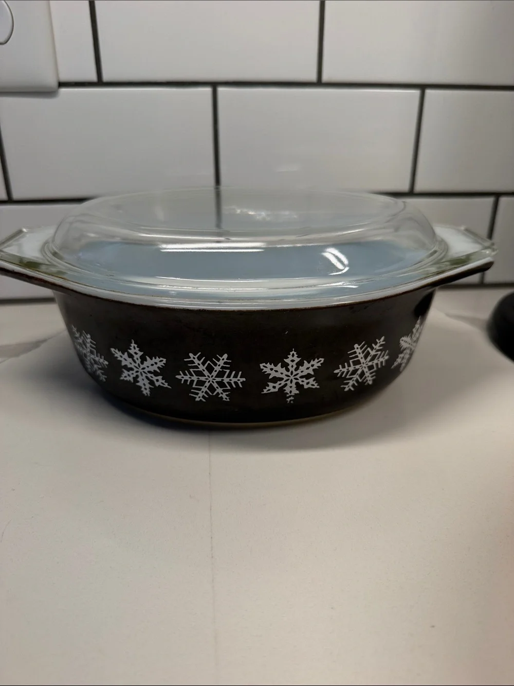 Rare Vintage Black w/White Snowflake Pyrex 1-1/2 Qt Oval Casserole Lid Dish 15